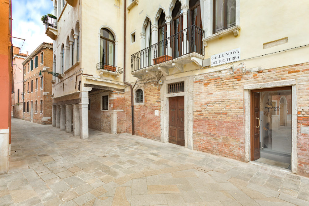 Marignana Arte, street view, outdoor,contemporary art gallery, galleria d'arte contemporanea, venetian palace, dorsoduro