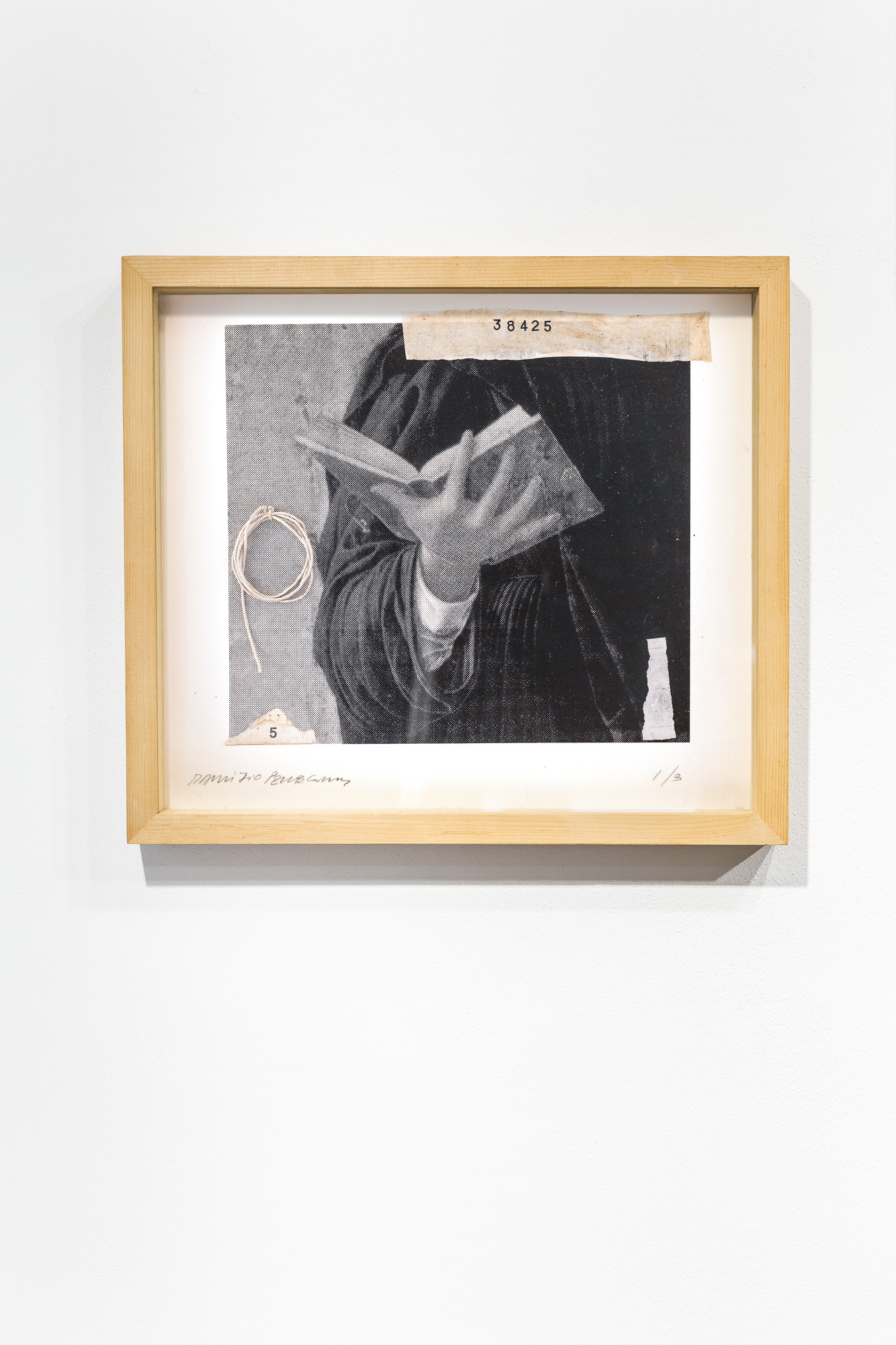 Maurizio Pellegrin, I Santi (1/3), 1994, serigraphy with objects (twine), 38,5 x 43,5 cm
